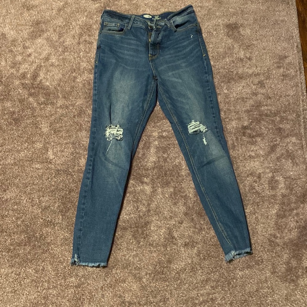 Old navy ripped skinny jeans